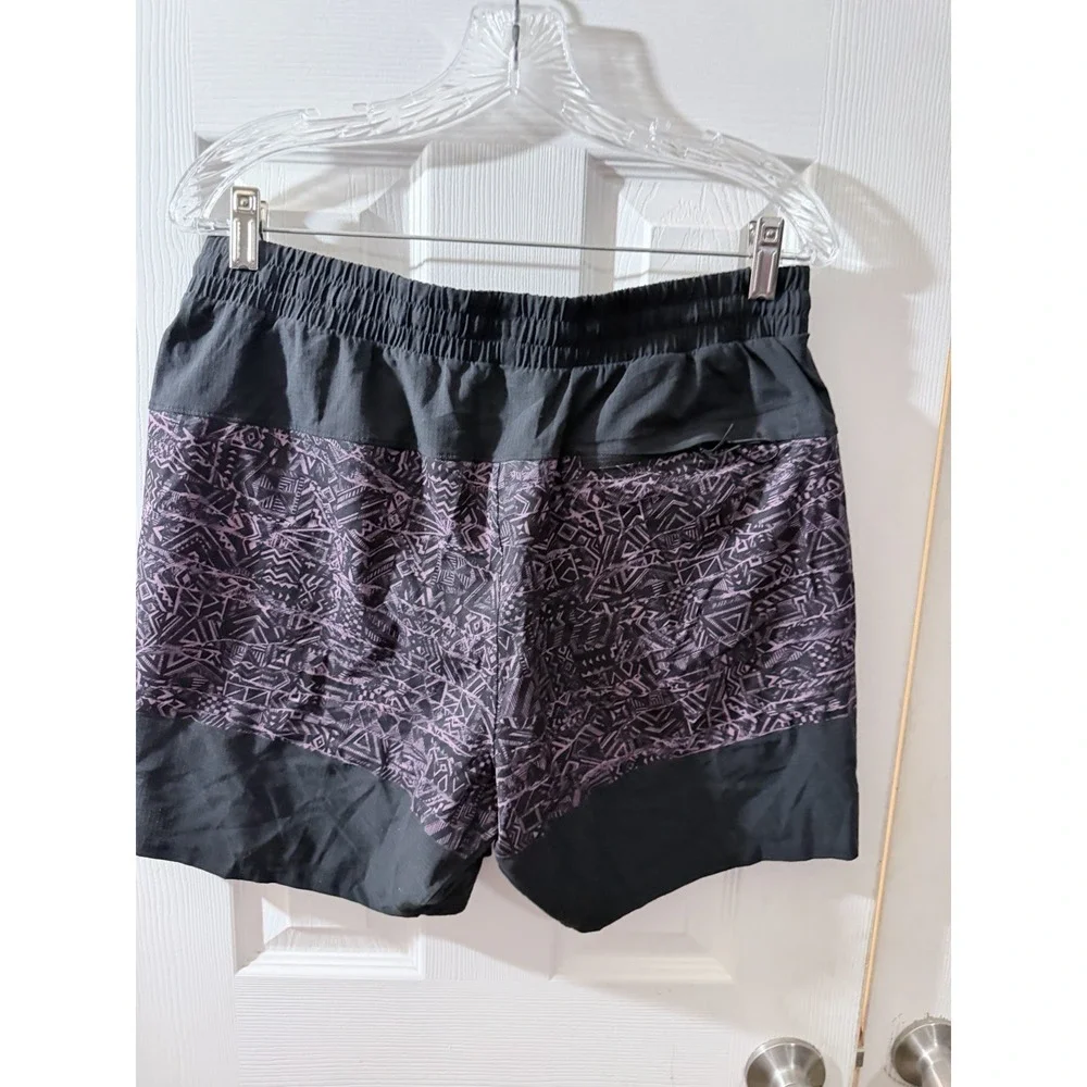 Lululemon Lane Line Shorts Men's Large Ripple Geo Vintage Plum Black 6